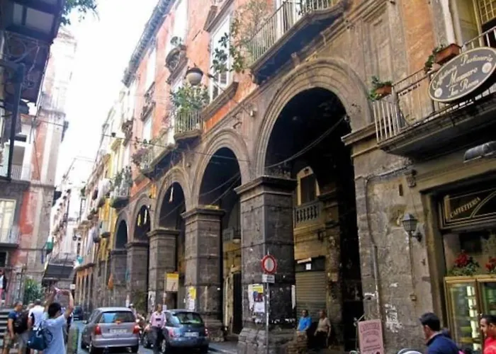 House 33